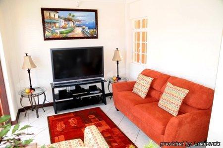 Augusta'S Apartments Rodney Bay 外观 照片